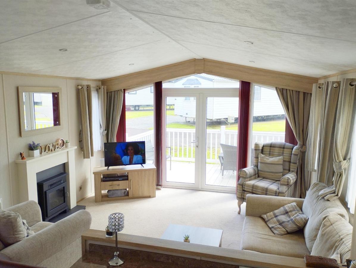Sand Le Mere Holiday Village Caravan Hire Tunstall  Bagian luar foto
