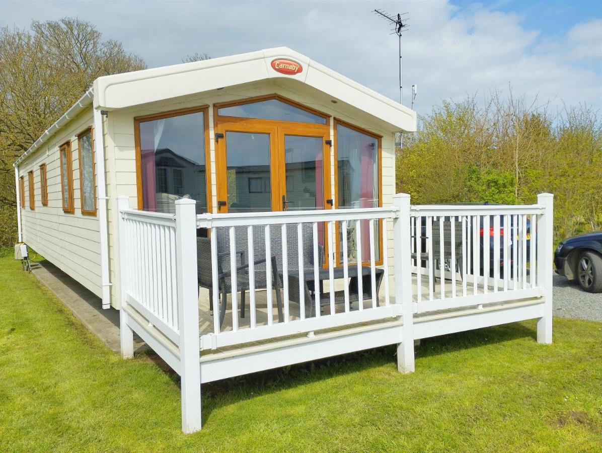 Sand Le Mere Holiday Village Caravan Hire Tunstall  Bagian luar foto